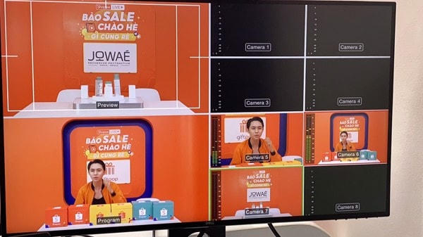 Livestream bán hàng qua mạng xã hội, sàn thương mại điện tử mang lại doanh thu không nhỏ cho người kinh doanh.