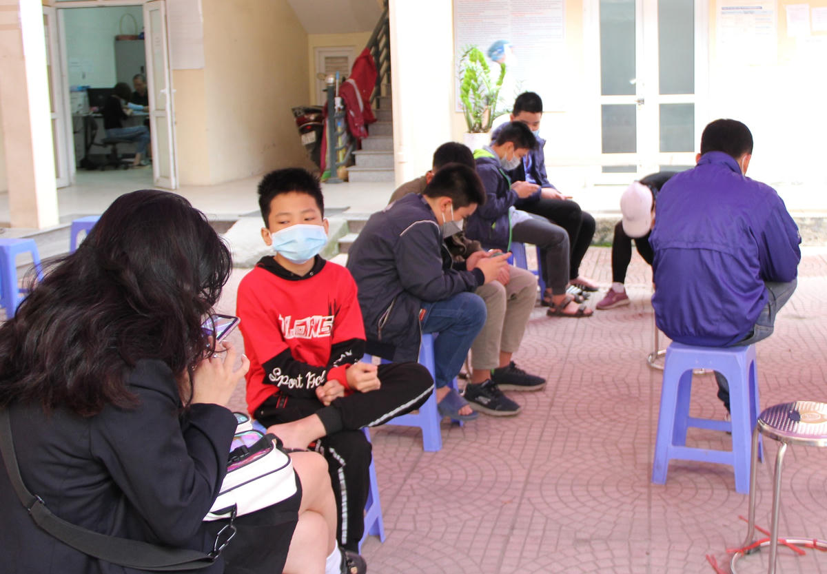 Ghi nhận các điểm trẻ đi tiêm vaccine tại Hà Nội:  Phụ huynh cần lưu ý điều gì?