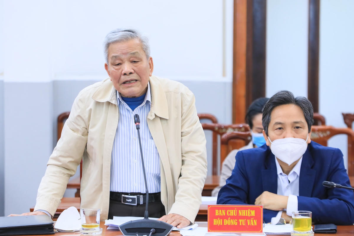 Ông Nguyễn Túc, Chủ nhiệm HĐTV về Văn hóa Xã hội phát biểu tại Hội nghị. Ảnh: Quang Vinh.