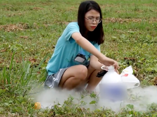 Ảnh cắt từ video clip của Thơ Nguyễn.