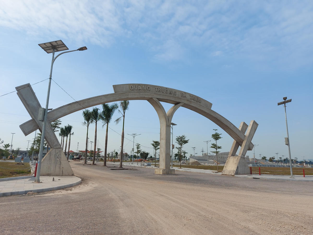 Dự án công viên quảng trường huyện Yên Định chi GPMB quá quy định.