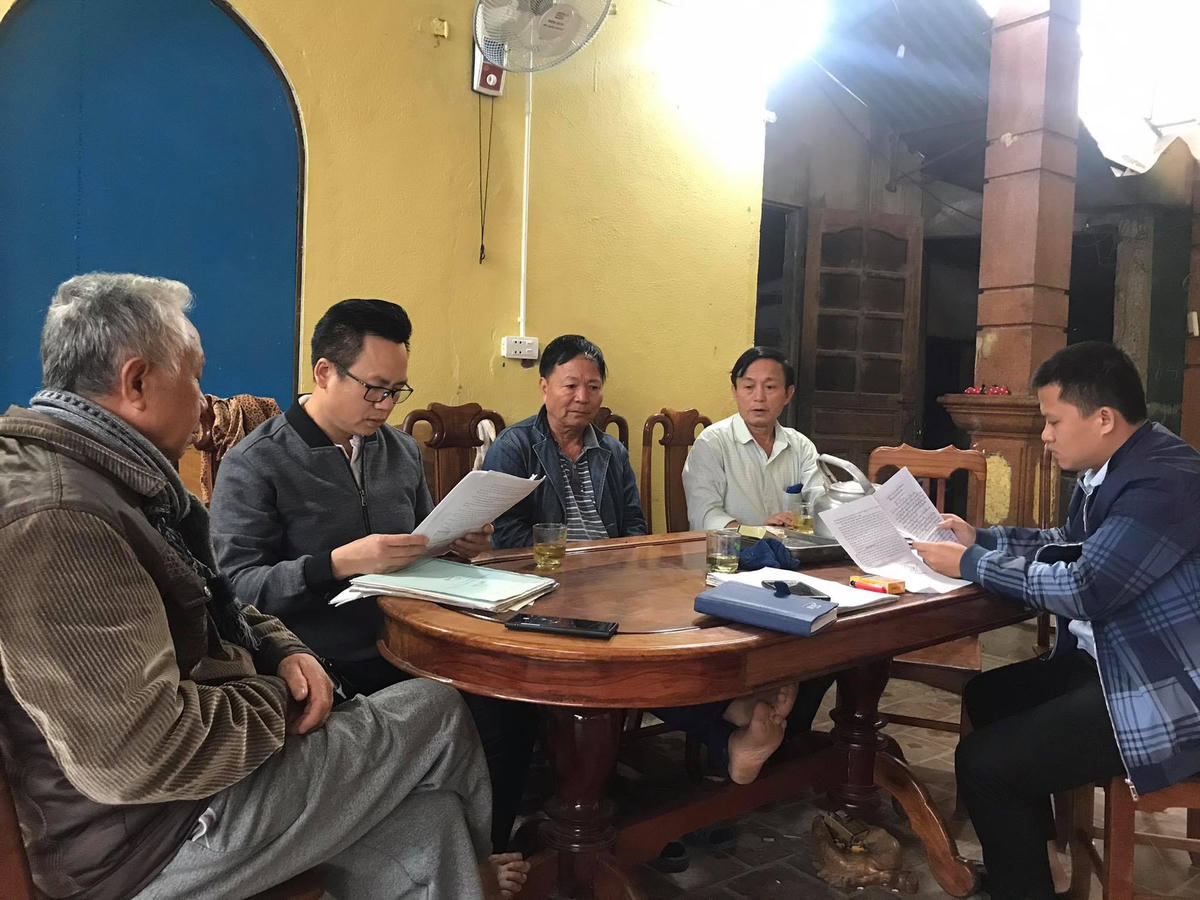 Các đảng viên lão thành tố cáo những sai phạm của bà Yến tới cơ quan báo chí.