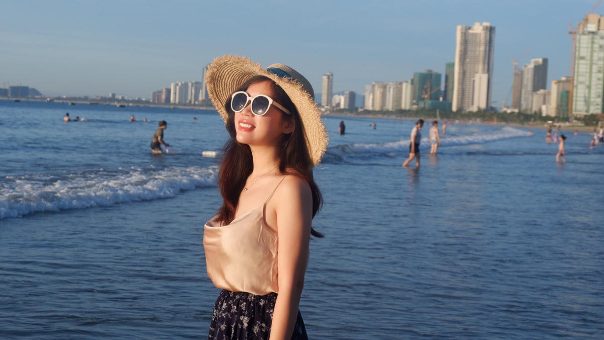 Các thành phố biển nhiều nắng ấm như Đà Nẵng, Nha Trang tiếp tục là những điểm đến nổi bật, hút khách trong mùa đông này.