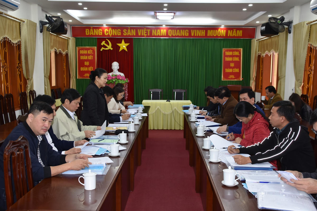 Quang cảnh buổi làm việc.