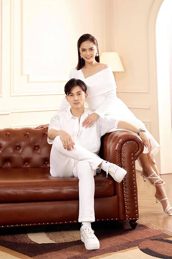 Bộ đôi Anh Vũ – Thu Quỳnh đã được khán giả tích cực “đẩy thuyền” bởi sự kết hợp quá ăn ý.