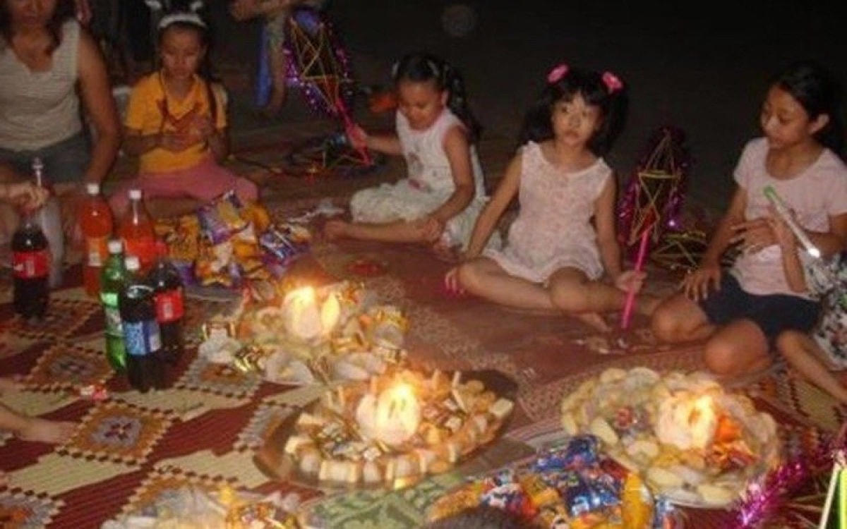 Cảm nhận sự khác biệt giữa trung thu xưa và nay qua chùm ảnh đầy ý nghĩa