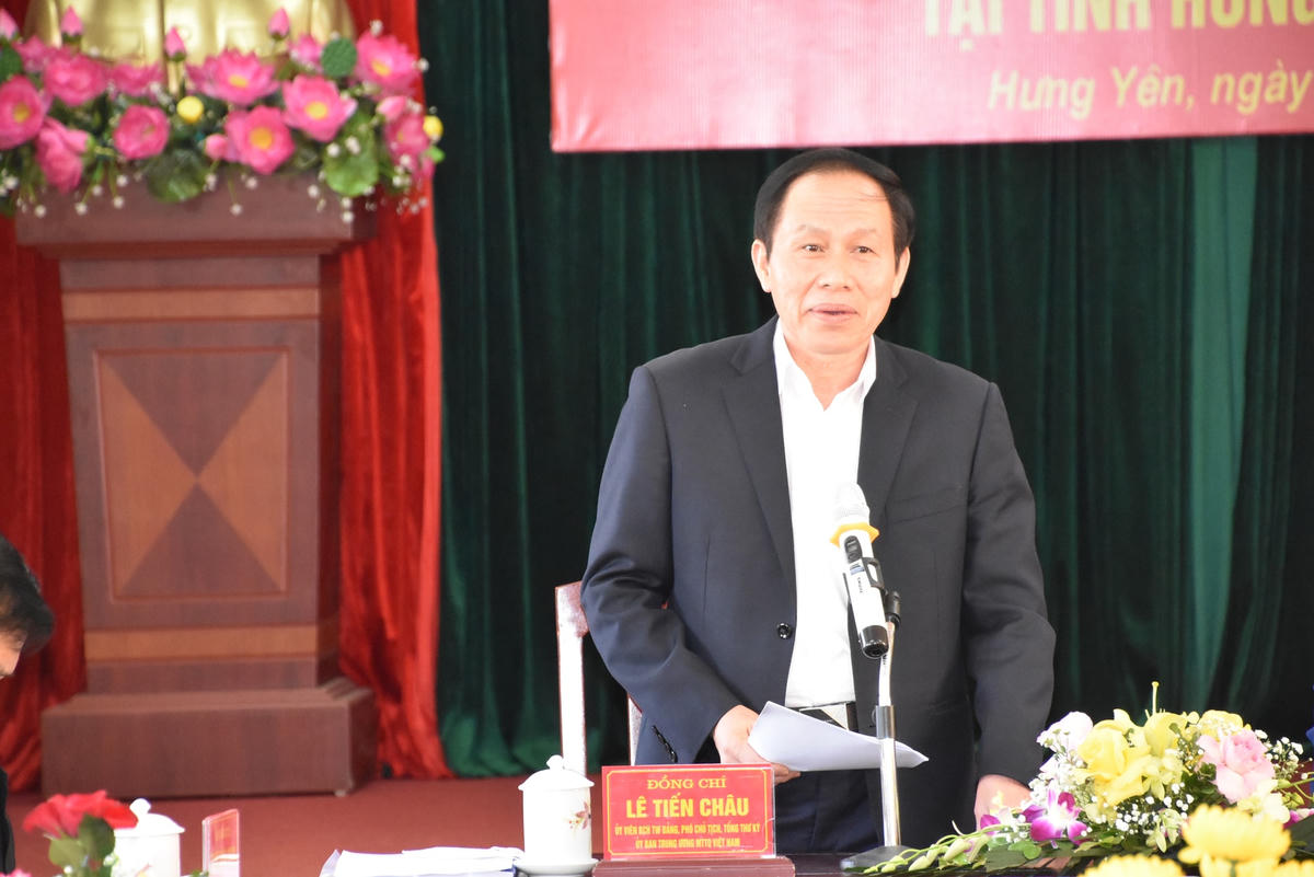 Phó Chủ tịch - Tổng Thư ký Lê Tiến Châu phát biểu tại cuộc kiểm tra tại tỉnh Hưng Yên.