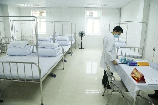 Khu vực theo dõi sau khi tiêm thử nghiệm vaccine Covid-19. Ảnh: Quang Vinh.