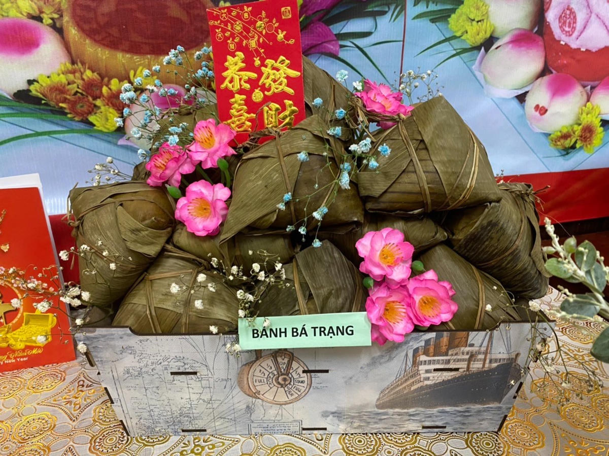 Bánh ba trạng là một trong những món ẩm thực truyền thống tiêu biểu được người Hoa gìn giữ đến ngày nay. 