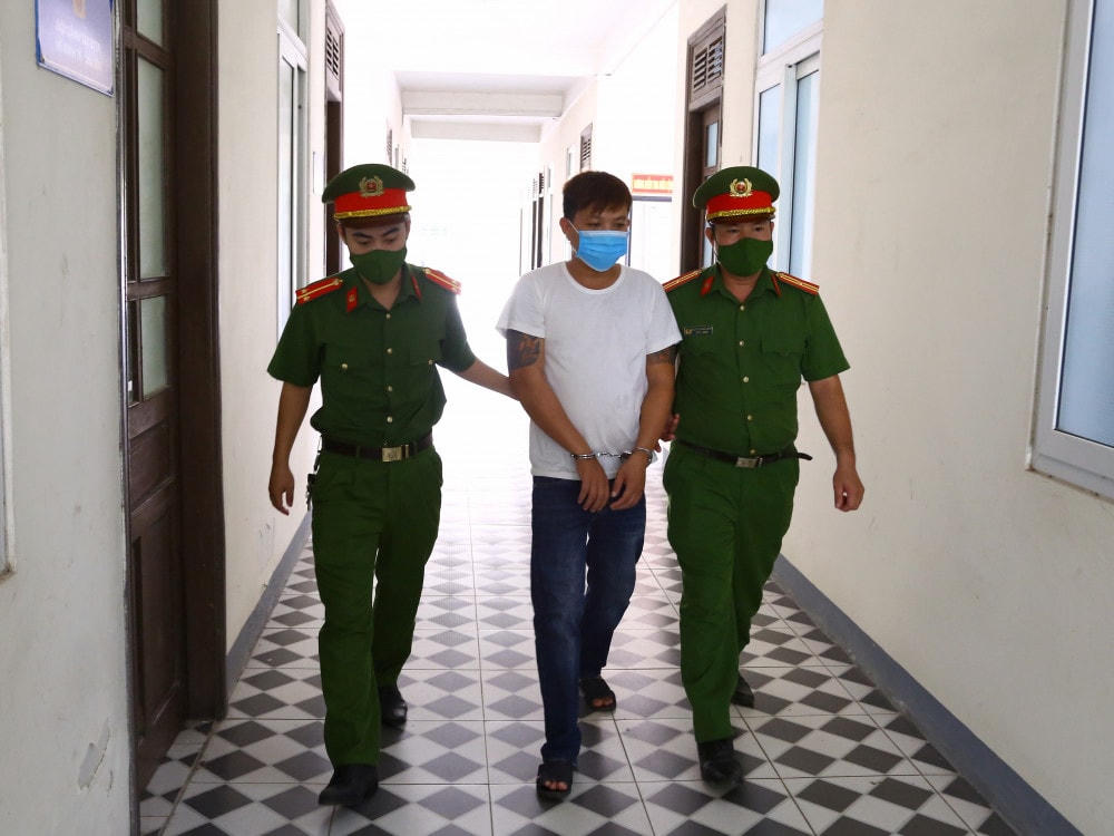 Cơ quan CSĐT tiến hành bắt giữ đối tượng Nguyễn Đình Điệp để tiến hành điều tra.