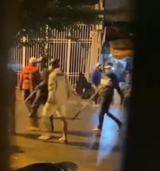 Truy bắt hai nhóm thanh niên mang hung khí đi giải quyết mâu thuẫn