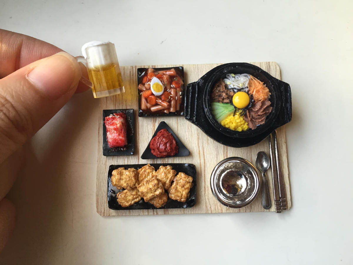 Một mâm các món ăn Hàn Quốc. Ảnh: NVCC.