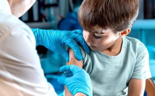 Mũi tiêm tăng cường vaccine Covid-19 sẽ giúp bảo vệ trẻ tốt hơn.