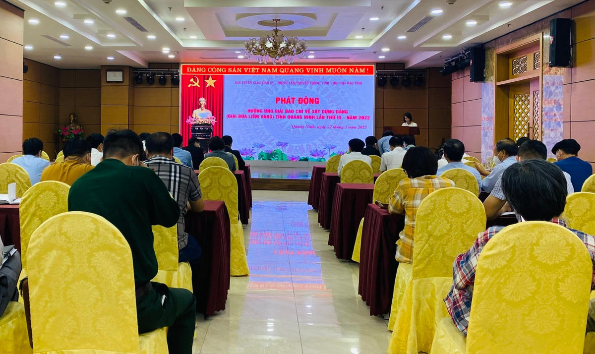 Quang cảnh lễ phát động hưởng ứng Giải báo chí về xây dựng Đảng tỉnh Quảng Ninh năm 2022.