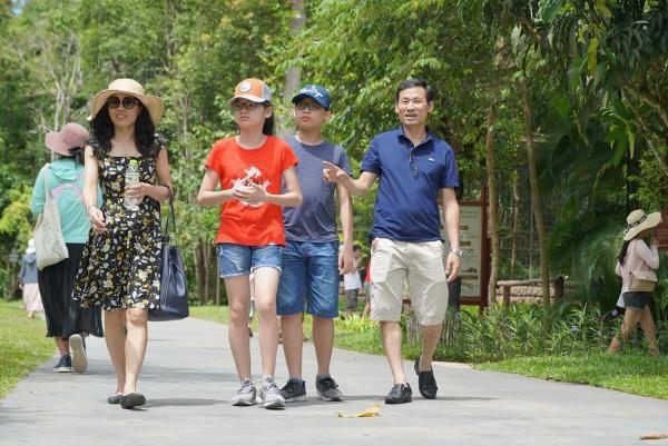 Tràn đầy cảm xúc trong kỳ nghỉ tri ân bác sĩ tuyến đầu chống dịch
