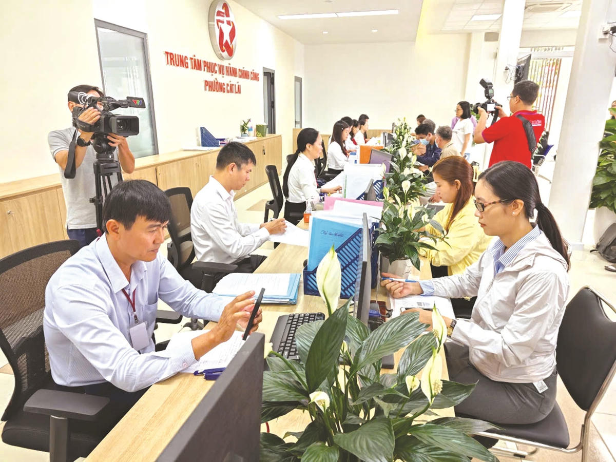 chính quyền 2 cấp