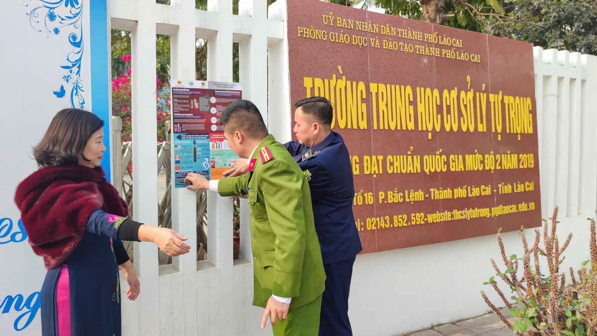 ảnh thuốc lá bài 4