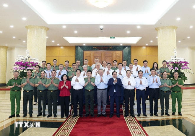 ttxvn-tong-bi-thu-to-lam-chu-tri-cuoc-lam-viec-cua-bo-chinh-tri-voi-ban-thuong-vu-dang-uy-cong-an-trung-uong-8262565-6.jpg