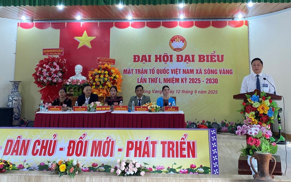 Ông Lê Trí Thanh, Chủ tịch Ủy ban Mặt trận Tổ quốc Việt Nam TP Đà Nẵng phát biểu chỉ đạo Đại hội. Ảnh: Hòa Nguyễn.