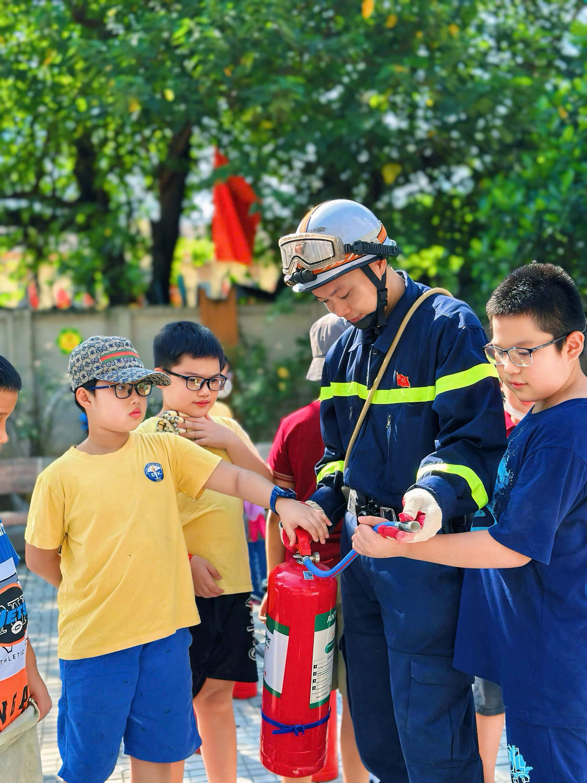 Tuyên truyền phòng cháy, chữa cháy cho học sinh đầu năm học mới