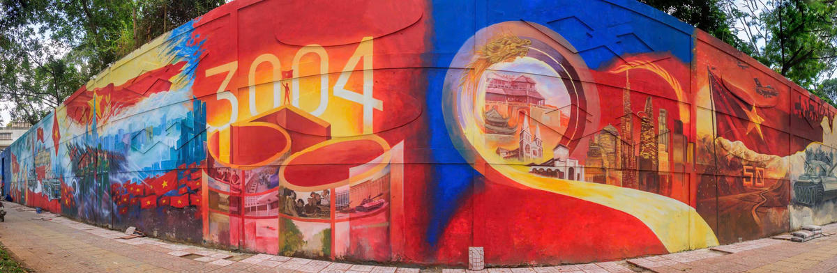 Bích họa trên đường Nguyễn Hữu Cảnh (phường Sài Gòn, TPHCM). Ảnh: Hồng Phúc.