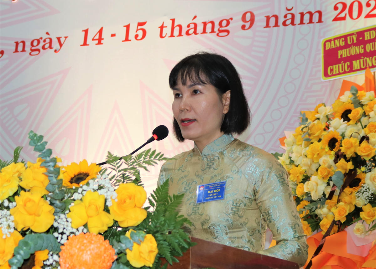 Bà Lê Thị Minh Tâm, Phó Chủ tịch Ủy ban Mặt trận Tổ quốc Việt Nam, Chủ tịch Hội Nông dân TP Đà Nẵng phát biểu chỉ đạo Đại hội. Ảnh: Chí Đại.