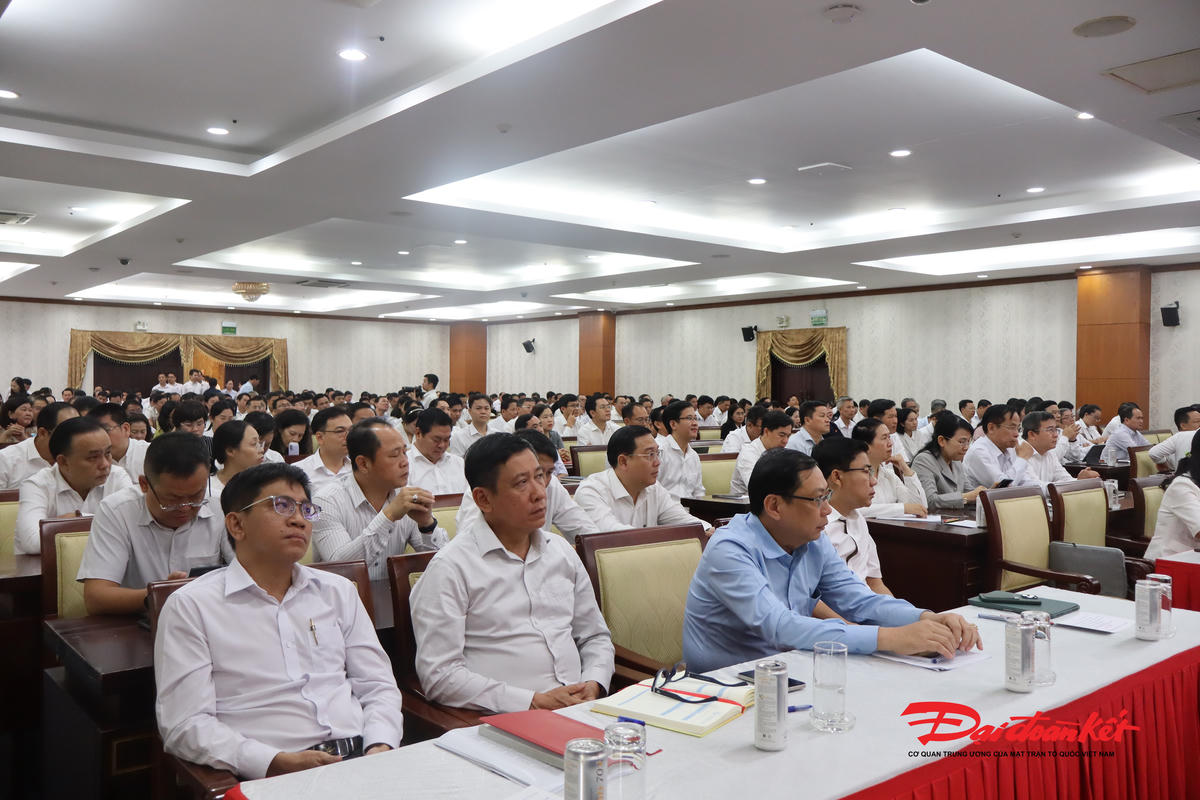 Quang cảnh Hội nghị (đại biểu phường, xã, đặc khu của TP Hồ Chí Minh). Ảnh: Hồng Phúc.