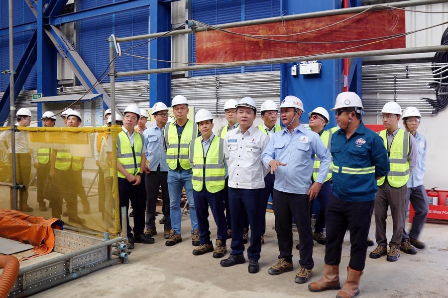 Tổng Giám đốc Petrovietnam Lê Ngọc Sơn kiểm tra tiến độ Dự án Nhà máy điện Nhơn Trạch 3 và 4 .