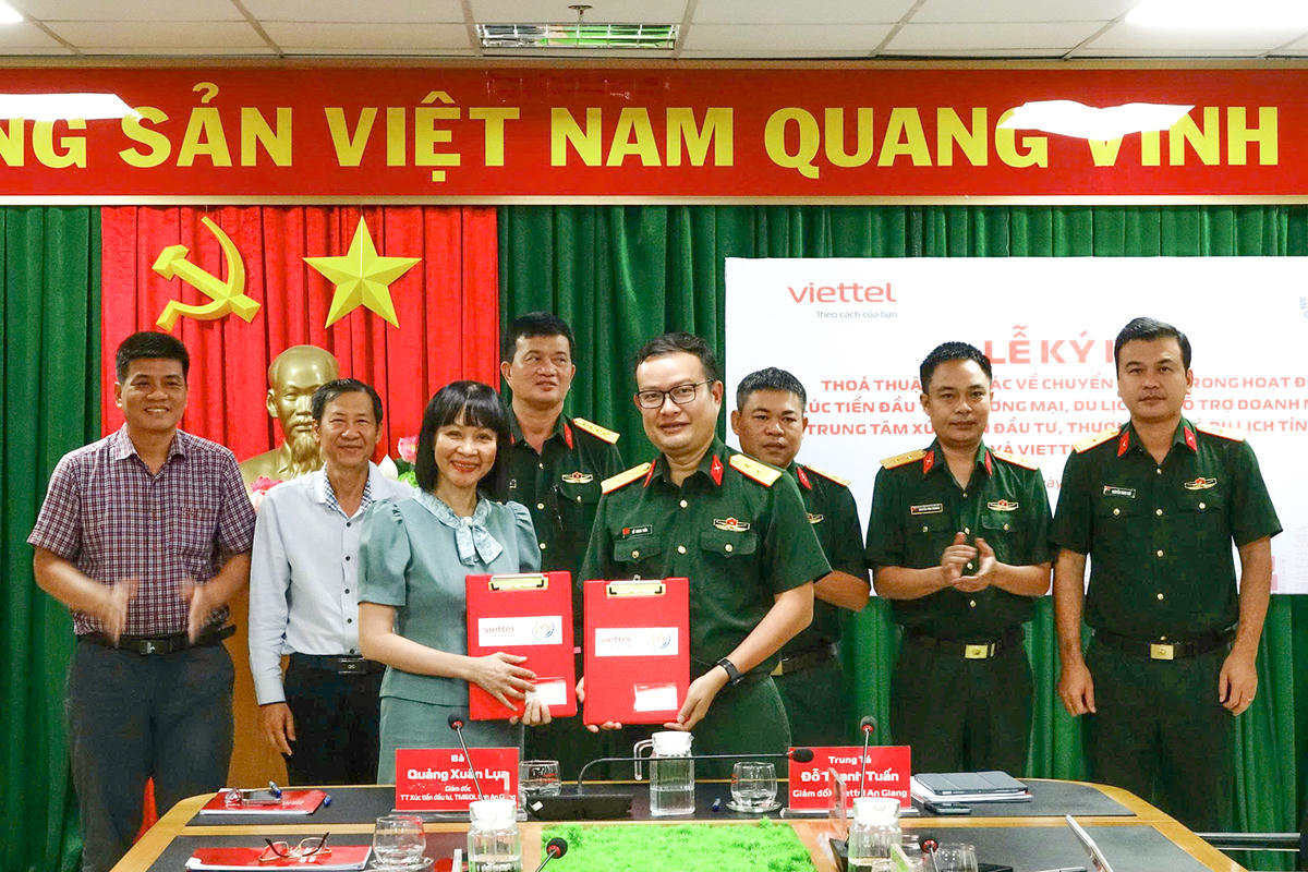   Trung tâm Xúc tiến đầu tư thương mại và du lịch An Giang xúc tiến An Giang hợp tác với Viettel An Giang trong chuyển đổi số công tác xúc tiến thương mại, thu hút đầu tư, đặc biệt là quảng bá du lịch. Ảnh Nguyễn Minh. 