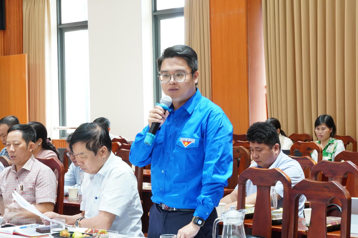 Đại biểu đóng góp ý kiến tại hội nghị. Ảnh: A.H.