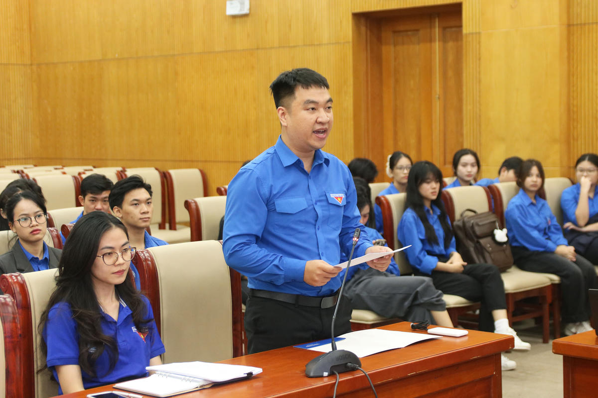 Đại diện các cơ sở đoàn trực thuộc tích cực thảo luận, tham luận, đóng góp nhiều ý kiến tâm huyết. Ảnh: Tiến Đạt