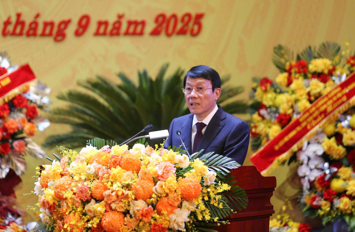 Đại tướng Lương Tam Quang, Ủy viên Bộ Chính trị, Bộ trưởng Bộ Công an phát biểu tại Đại hội.