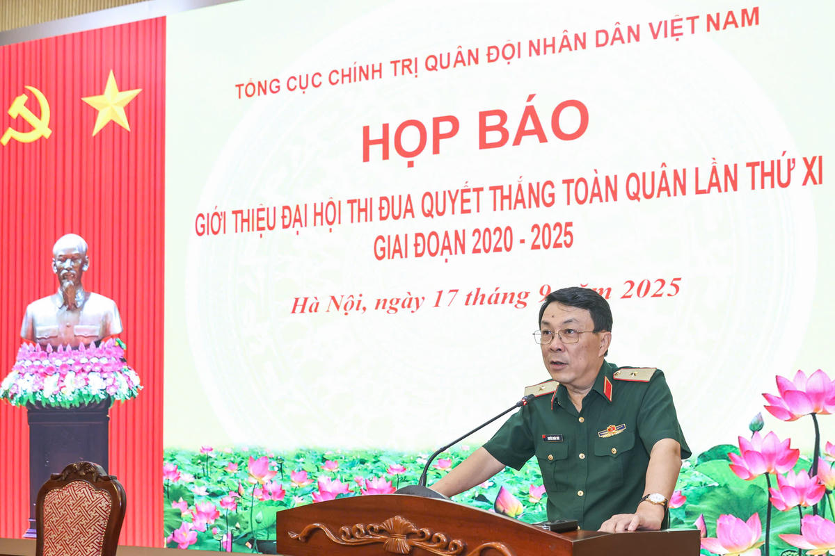 Thiếu tướng Nguyễn Xuân Thủy, Phó Cục trưởng Cục Tuyên huấn phát biểu tại họp báo. Ảnh: Quang Vinh.