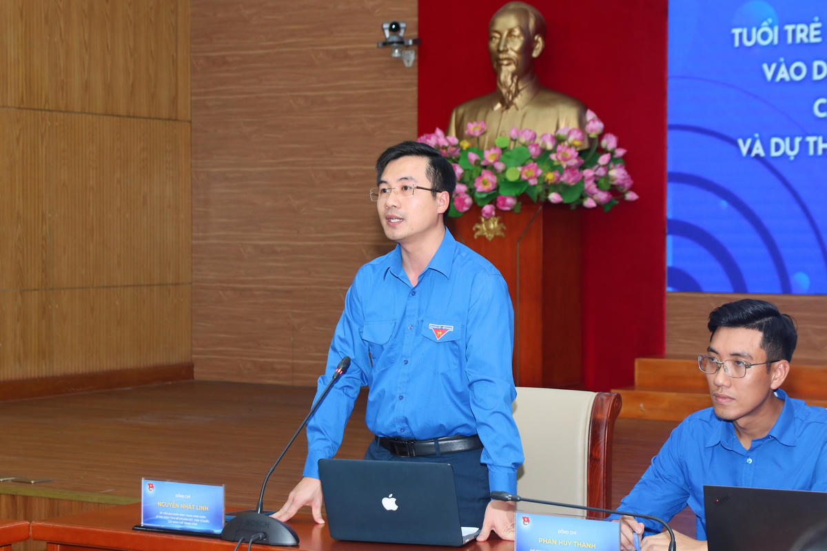 Bí thư Đoàn MTTQ, các đoàn thể Trung ương Nguyễn Nhất Linh phát biểu tại Hội nghị. Ảnh: Tiến Đạt.