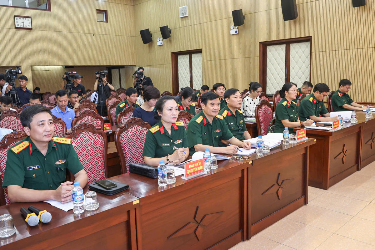 Quang cảnh buổi họp báo. Ảnh: Quang Vinh.