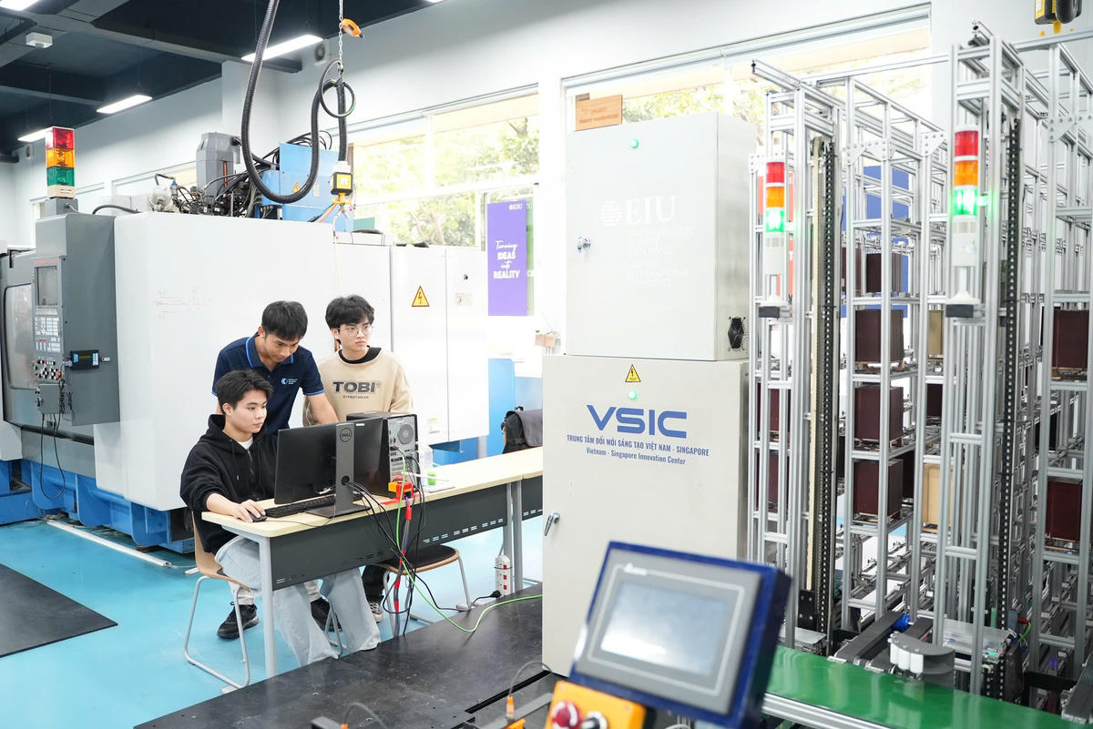 Doanh nghiệp cần những nhân lực chất lượng để vận hành công nghệ mới. Ảnh: T.Q