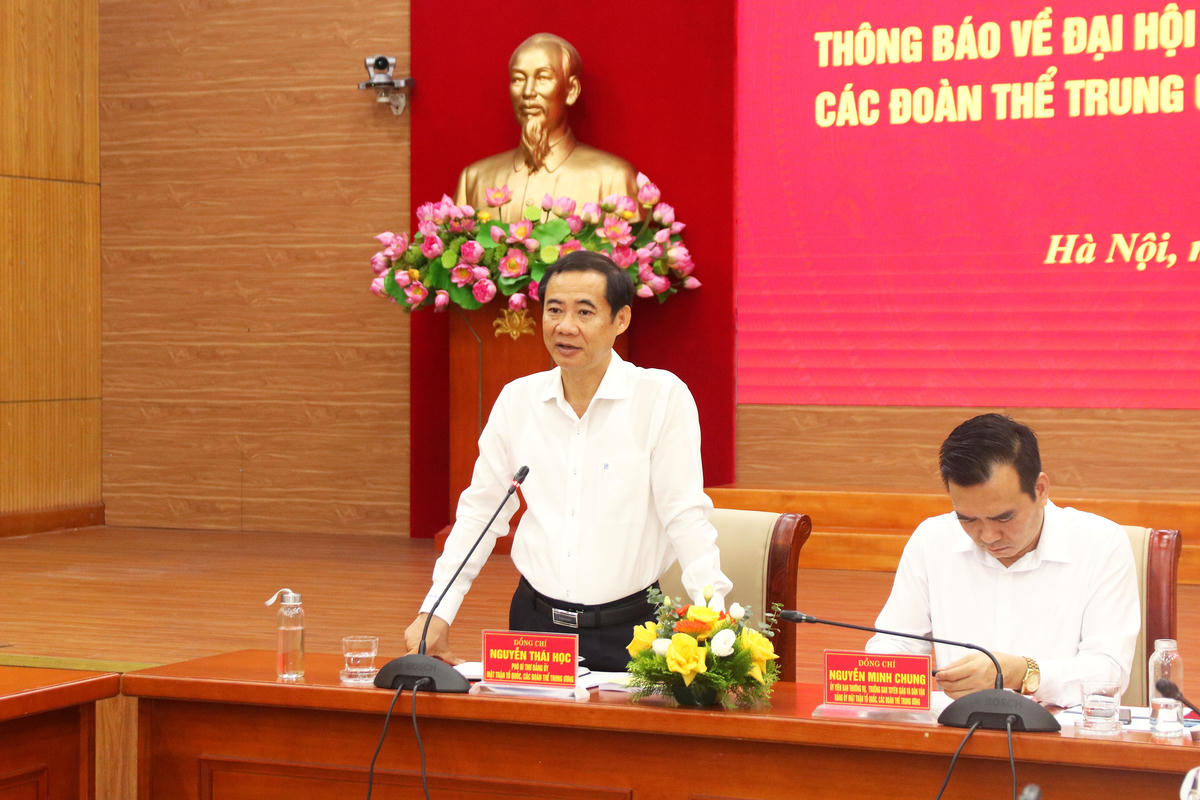 Ông Nguyễn Thái Học, Phó Bí thư Đảng ủy MTTQ, các đoàn thể Trung ương phát biểu. Ảnh: Tiến Đạt.