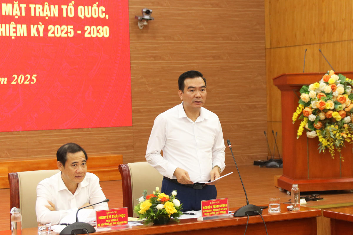 Ông Nguyễn Minh Chung - Trưởng ban Tuyên giáo và Dân vận Đảng ủy MTTQ, các đoàn thể Trung ương phát biểu tại buổi gặp mặt. Ảnh: Tiến Đạt.