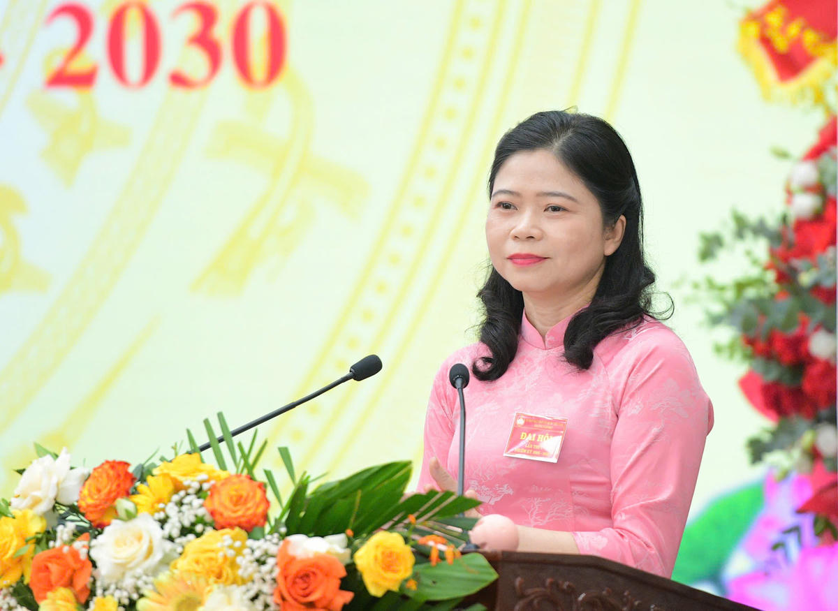 Bà Đỗ Hoàng Oanh được tín nhiệm giữ chức Chủ tịch Ủy ban MTTQ phường Tam Điệp. Ảnh: Đình Minh