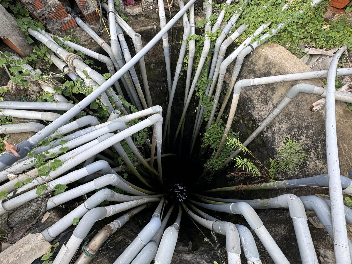 Một giếng của người dân đặc khu Lý Sơn. Ảnh: Nguyễn Tín.

