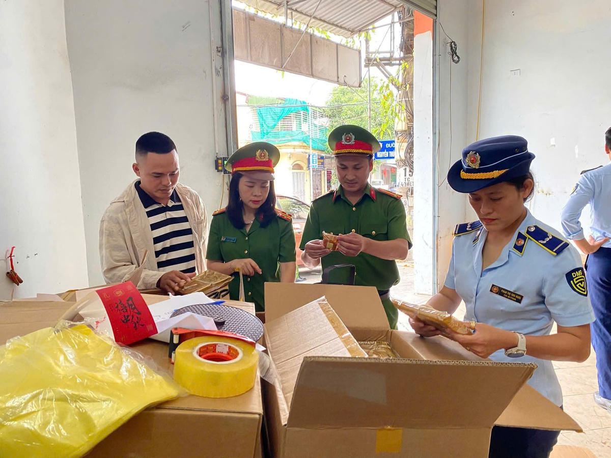 Nghệ An: Phát hiện gần 4.200 chiếc bánh Trung thu không rõ nguồn gốc