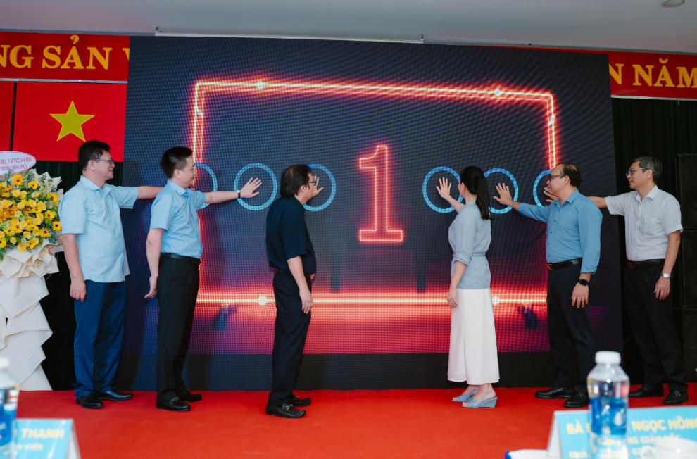 Trang thương mại điện tử stbbook.vn chính thức đi vào hoạt động.