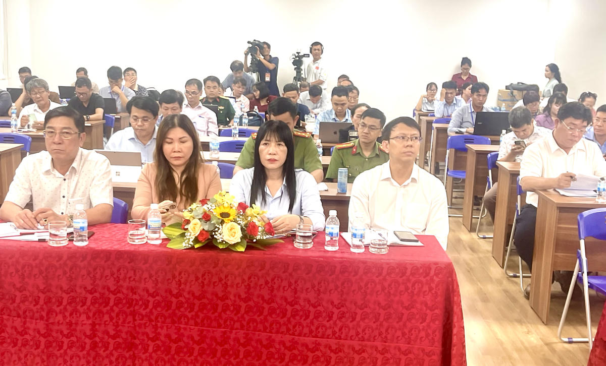 Các đại biểu tham dự buổi họp báo. (ảnh Thùy Trang)