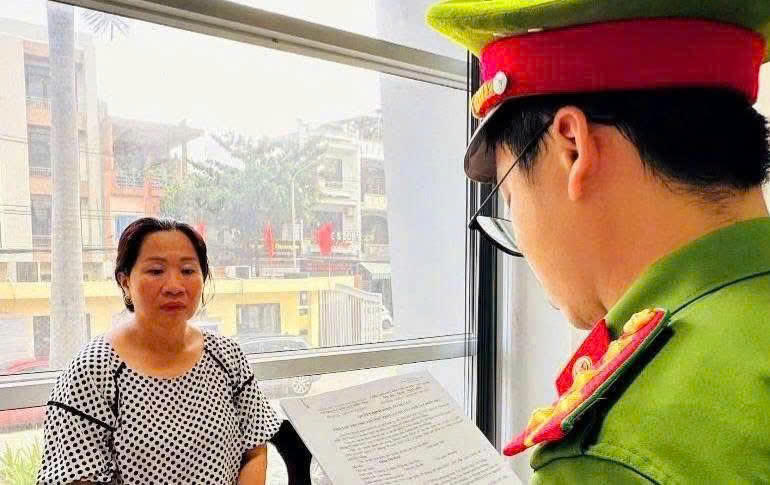 Đặng Thị Hoài bị khởi tố, tạm giam. Ảnh: Nguyễn Tú.