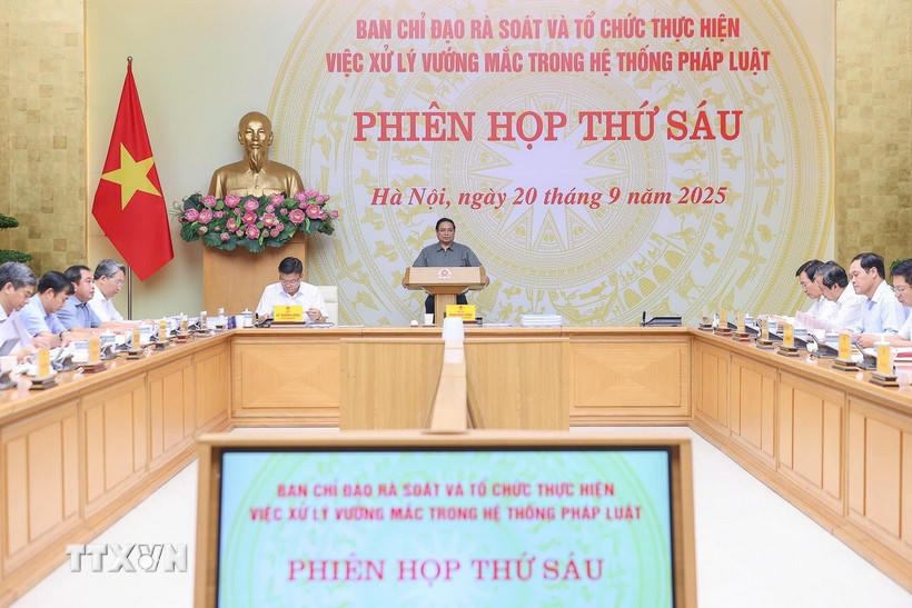 Phiên họp lần thứ sáu của Ban Chỉ đạo về rà soát và tổ chức thực hiện việc xử lý vướng mắc trong hệ thống pháp luật. (Ảnh: Dương Giang/TTXVN).