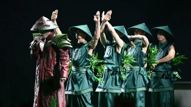 Màn trình diễn của Đức Phúc. Ảnh: SPUTNIK.