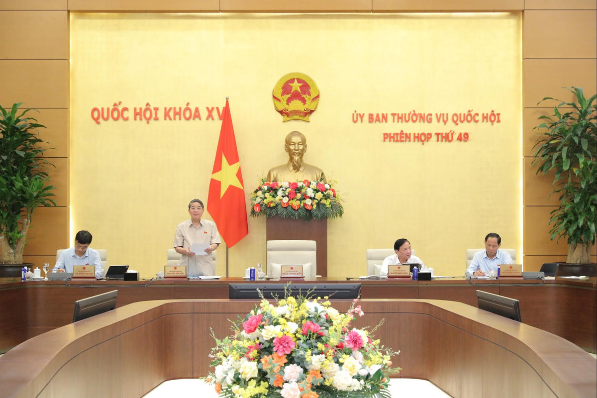 Toàn cảnh phiên họp.