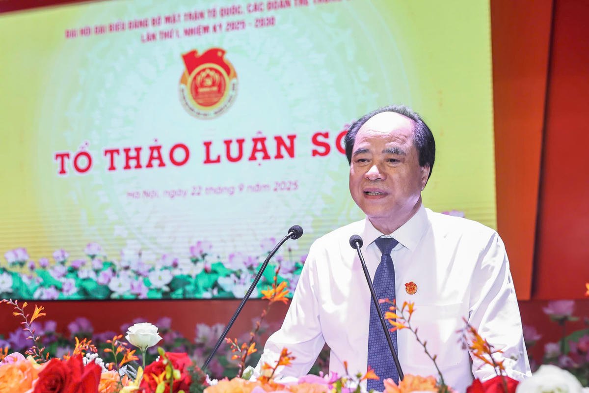  Đồng chí Trương Xuân Cừ - Phó Chủ tịch Hội người Cao tuổi Việt Nam phát biểu tại tổ thảo luận số 1. Ảnh: Quang Vinh.