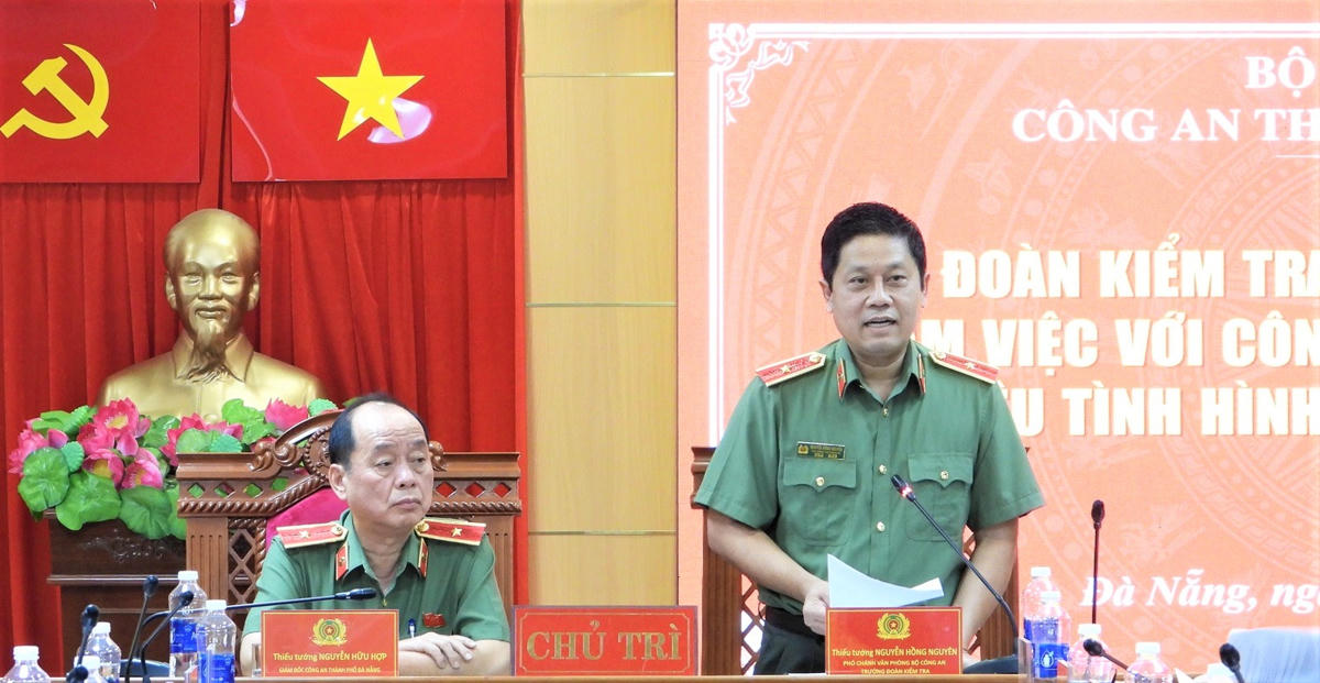 Thiếu tướng Nguyễn Hồng Nguyên phát biểu tại buổi kiểm tra. Ảnh: CV.