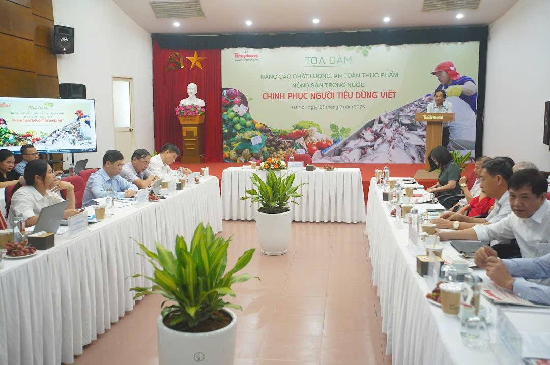   Quang cảnh hội thảo.  